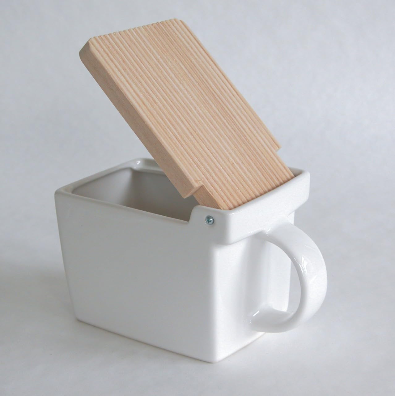 Zero Japan Container White BST-17 WH Salt Box