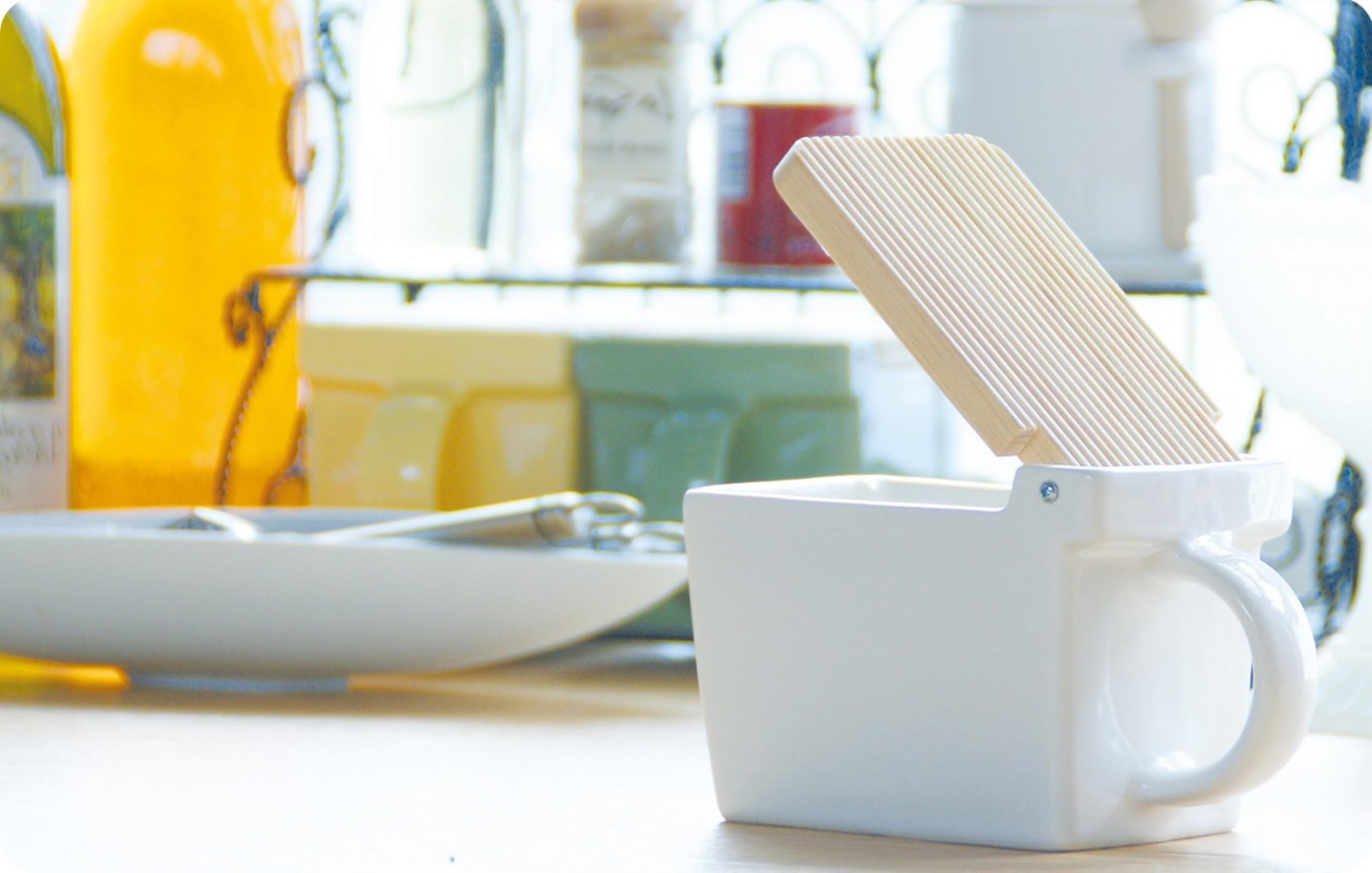 Zero Japan Container White BST-17 WH Salt Box