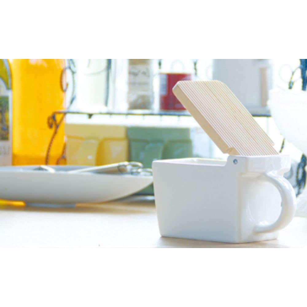 Zero Japan Container White BST-17 WH Salt Box