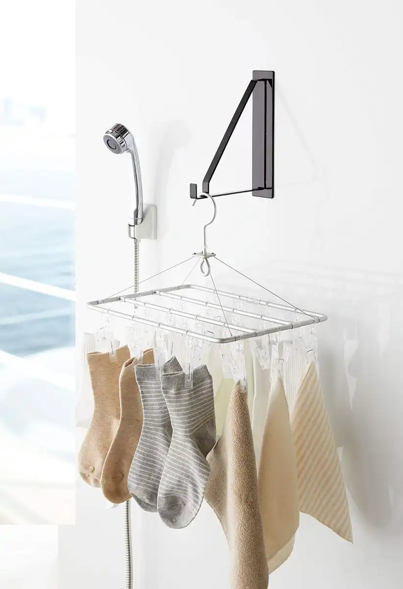 Yamazaki Industrial Japan 4713 Magnetic Bathroom Drying Hanger Black 5X18.5X23Cm Tower