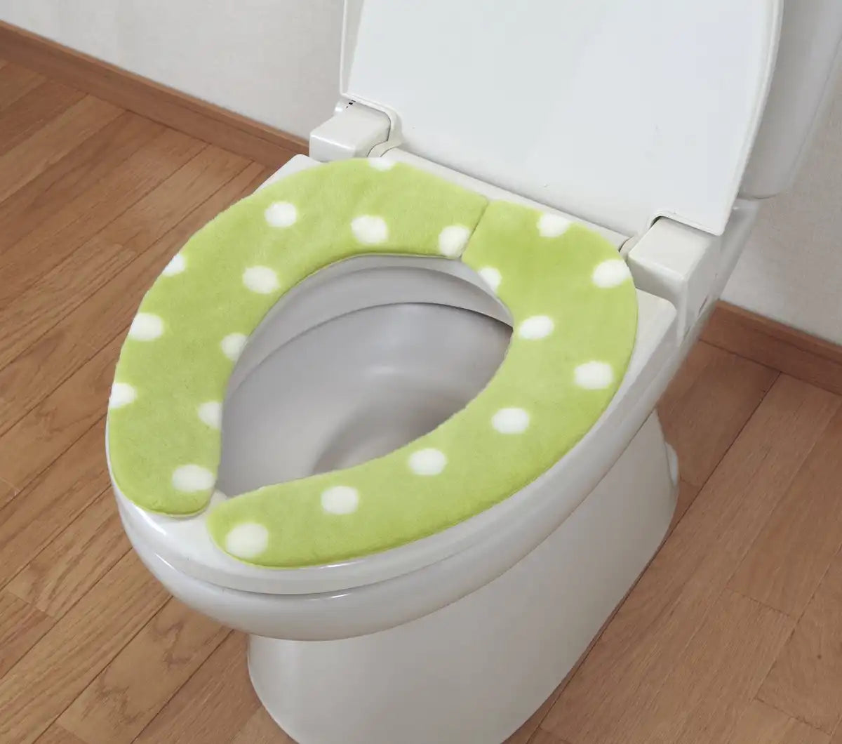 Sanko Mitsuba Toilet Seat Cover 9Mm Washable Made In Japan Green Dots Suction Kc-72