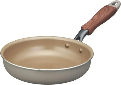 Doshisha Evercook Lightweight Frying Pan Induction and Gas Compatible - 8-inch Gray - 4550454475580