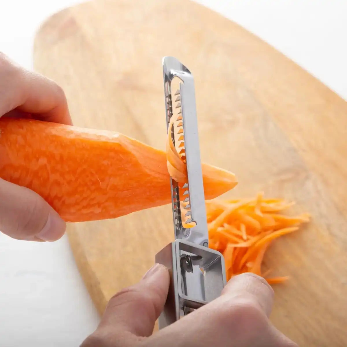 Suncraft Julienne Peeler - Thumbnail 2