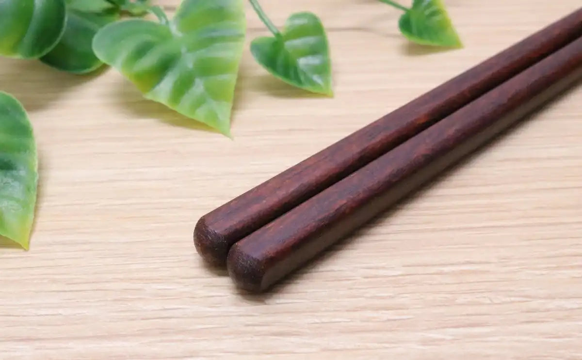 Kawai Japanese Wooden Chopsticks Set Of 5 23Cm Dishwasher Safe - Brown 26534