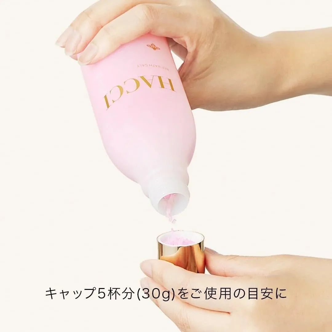 Hacci Bee Bath Salt Floral Honey Scent 10.6 oz 300 g