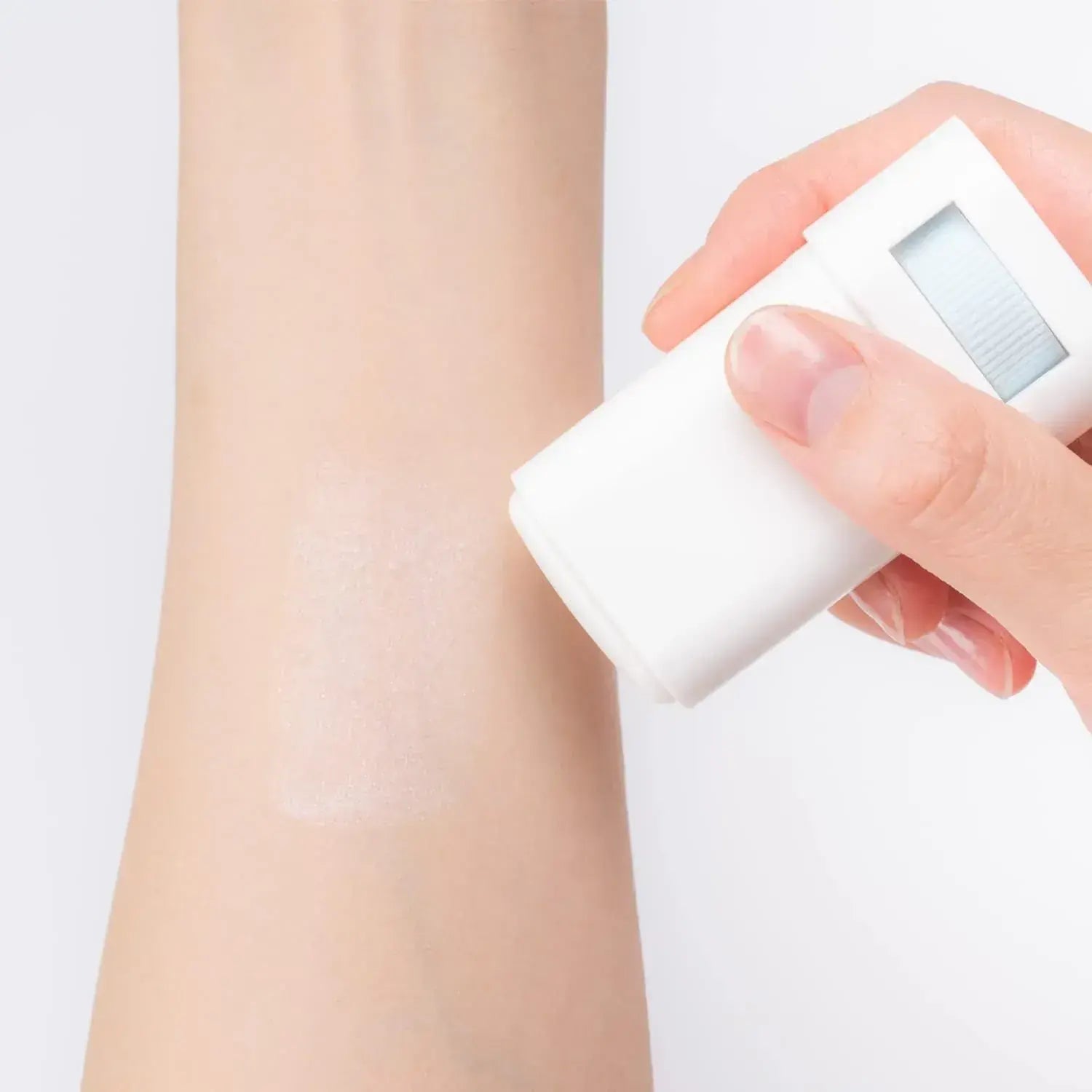 Suncut Pro Defense Light Up Sunscreen UV Stick SPF50+ Waterproof