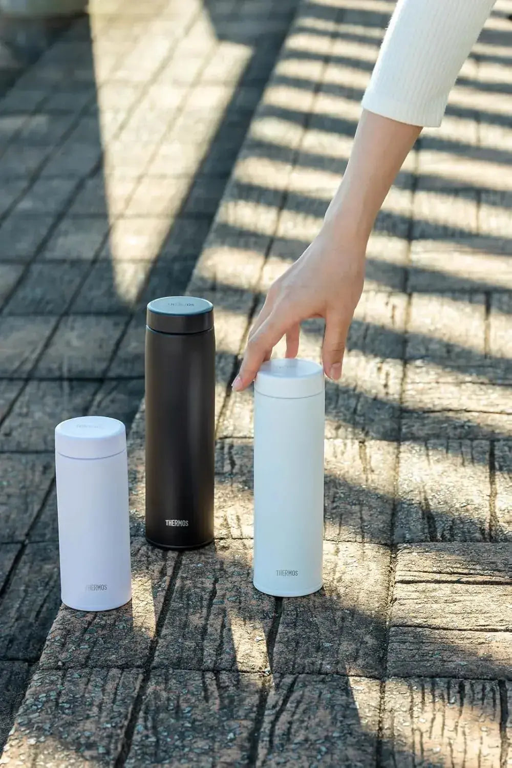 Thermos JON-352 Vacuum Insulated Travel Mug Easy to Clean Screw Lid