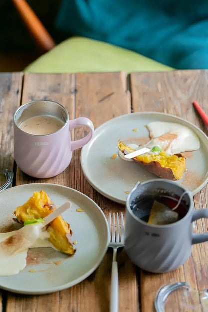 Thermos Vacuum Insulated Mug Dishwasher Safe Keeps Hot and Cold