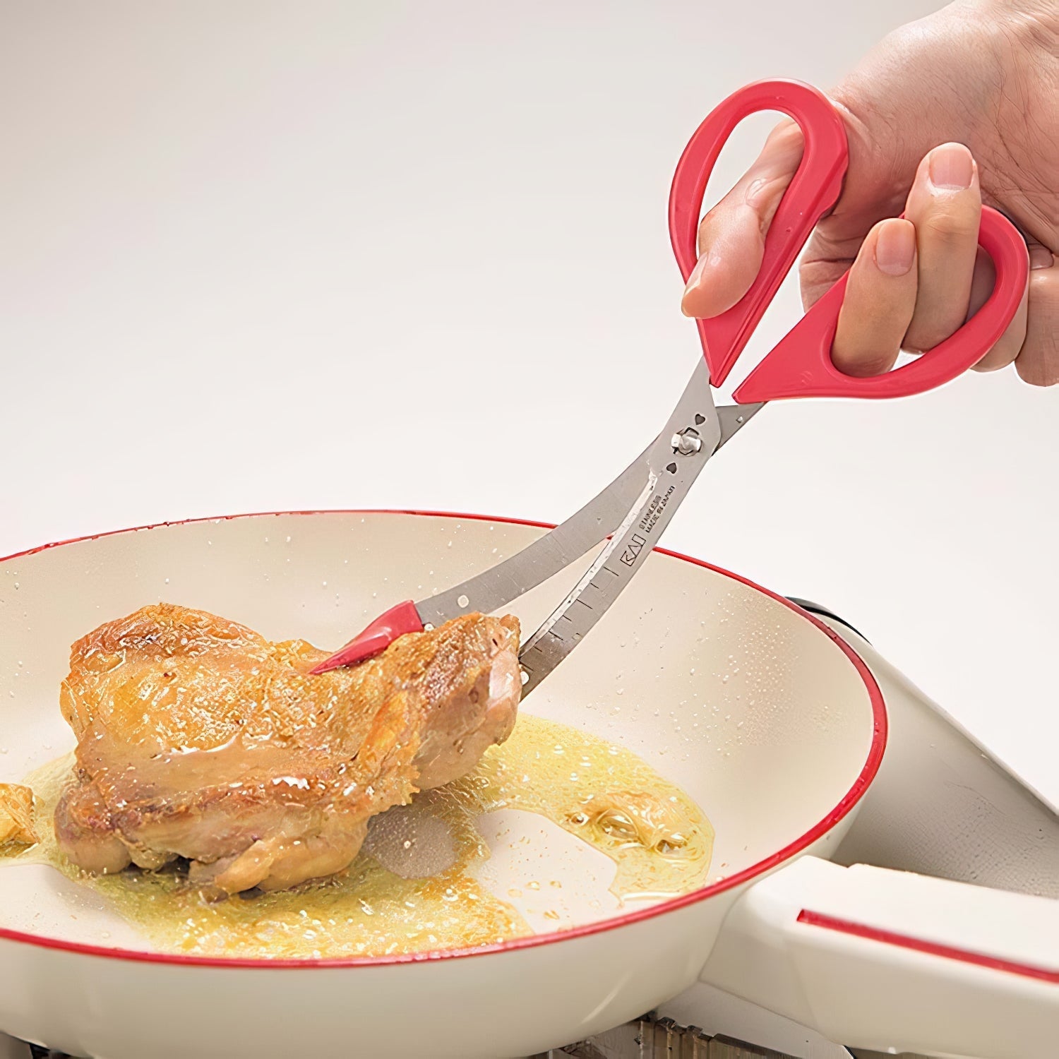 Kai Stainless Steel Kitchen Scissors With Tongs