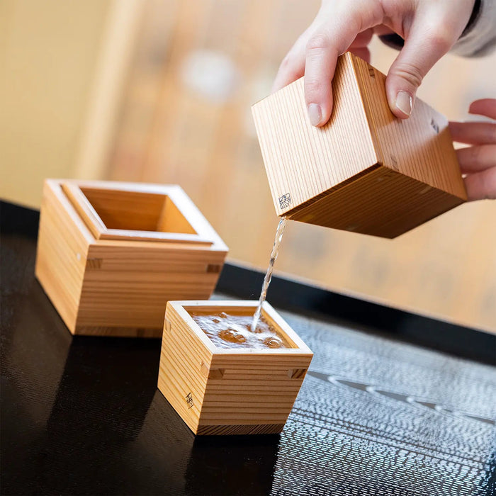 Miranda Style Omoeraku Handcrafted Japanese Cedar Sake Server Small