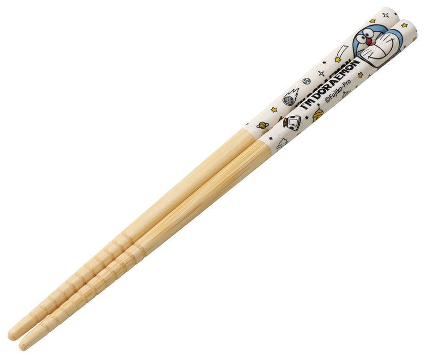 Skater Bamboo Chopsticks 16.5cm Doraemon and Sanrio Japan (Random Character)